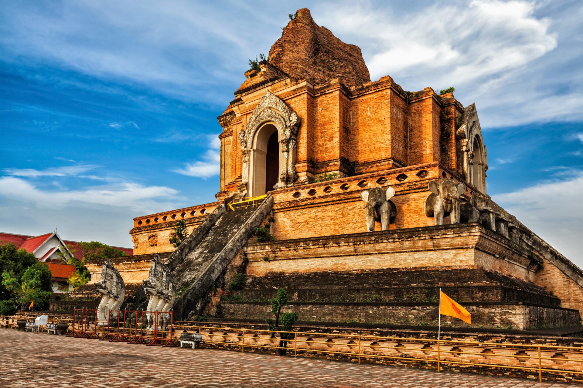 Wat Chedi Luang in Chiang Mai