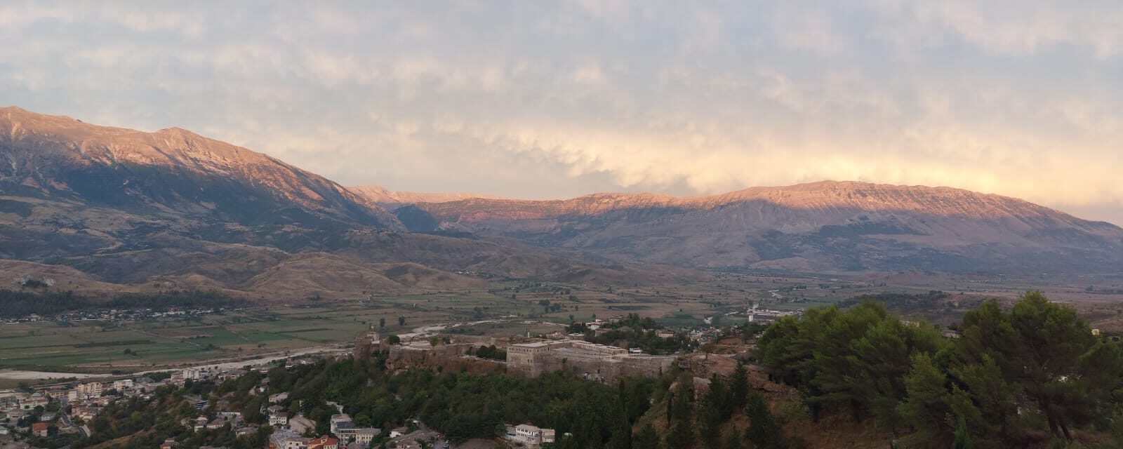 Von der Götterinsel Korfu ins unentdeckte Albanien