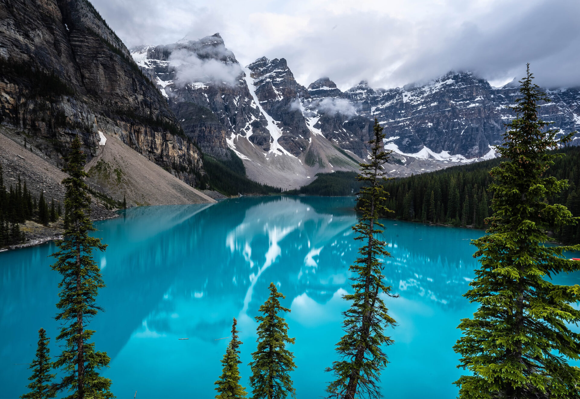 Moränensee im Banff-Nationalpark in Alberta, Kanada